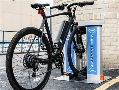 Jak nabíjet eBike 48V bez nabíječky?